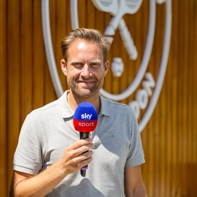 Hartmut von Kameke - HvK - Moderator Tennis in Wimbledon Hartmut von Kameke, HvK, Moderator, sympathisch, charmant, kompetent, erfahren, TV, Events, Podcast, Talk, Interview, Sport, KI, Gesundheit